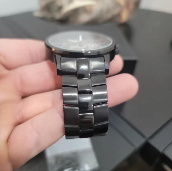 Kenneth Cole skeleton watch - Picture 3 of 8